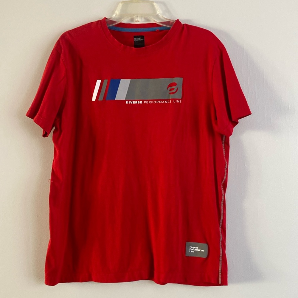 Men's Diverse T-shirt size Xl but I think it's L